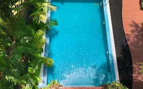โรงแรมรอยัล บากัน